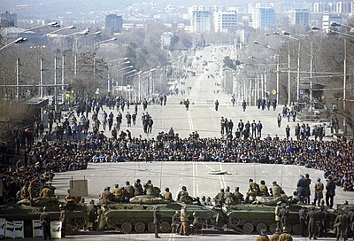 ИСЛОМ ВА СИЁСАТ: ИШТИРОКИ ДИНДОРОН ДАР ҶАНГИ ШАҲРВАНДИИ ТОҶИКИСТОН