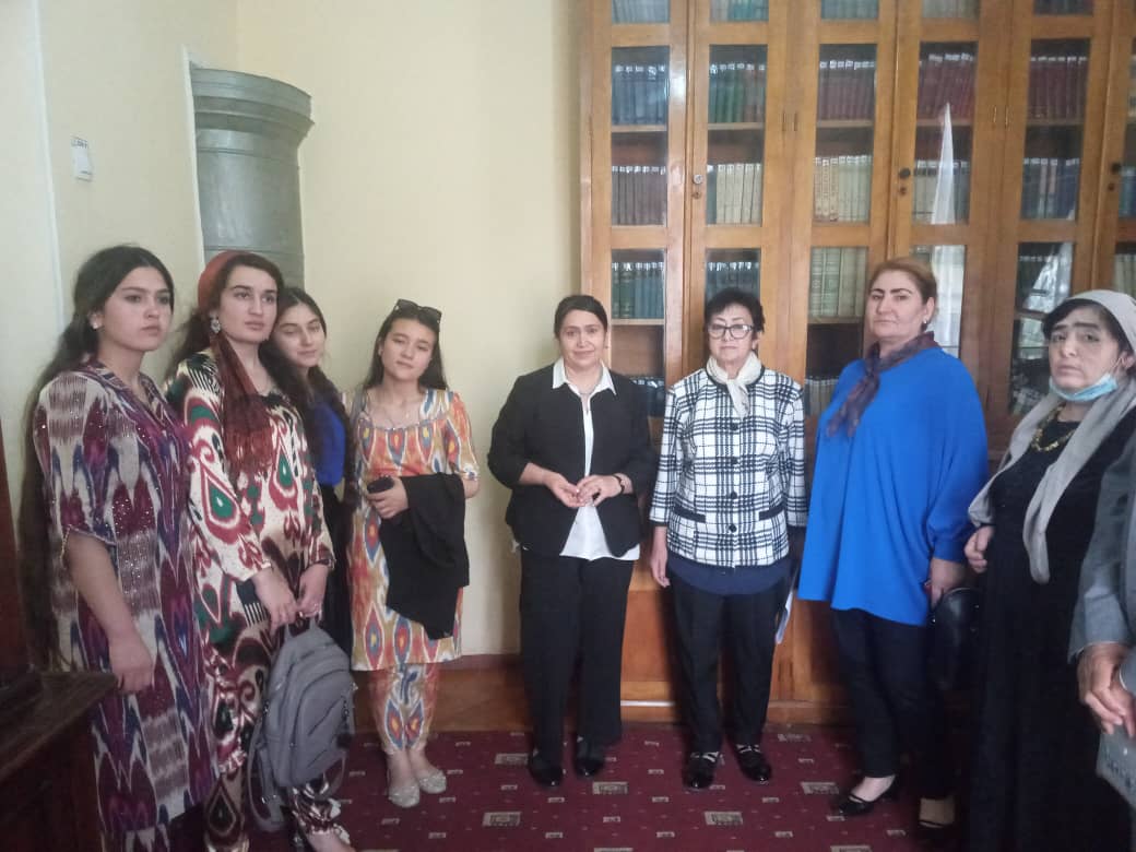 ШЕЪРИ ТУРСУНЗОДАВУ ИН ОБШОРОН ЗИНДА БОД!