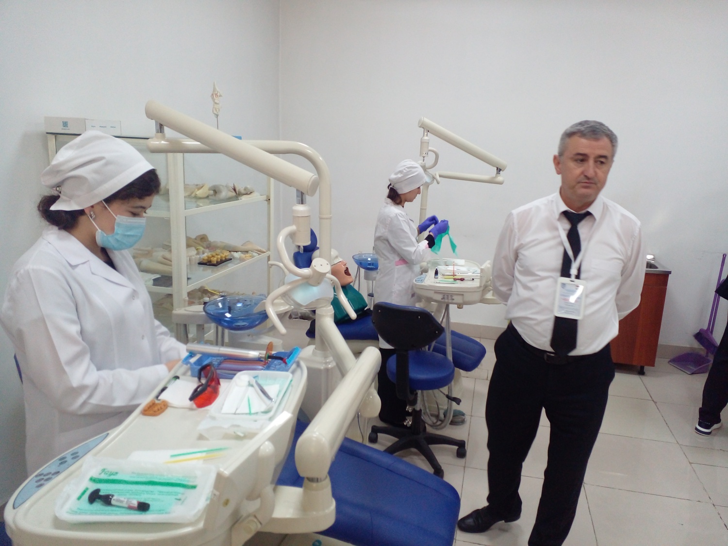 БАРГУЗОРИИ 5-УМИН ОЛИМПИАДАИ ДОНИШҶӮЁНИ МУАССИСАҲОИ ТАҲСИЛОТИ ОЛИИ ТИББӢ ДАР НОМИНАТСИЯИ «СТОМАТОЛОГИЯ» ДАР ДОНИШГОҲ