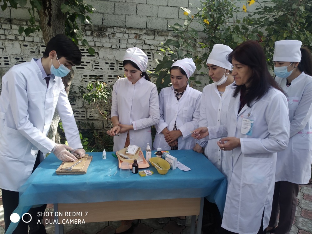 Experiments of the department of Pharmacology in the Laboratory of the Research Center