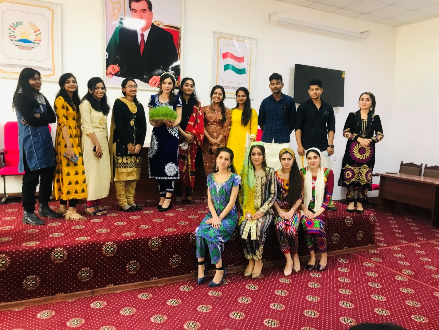 Наврӯзи оламафрӯз