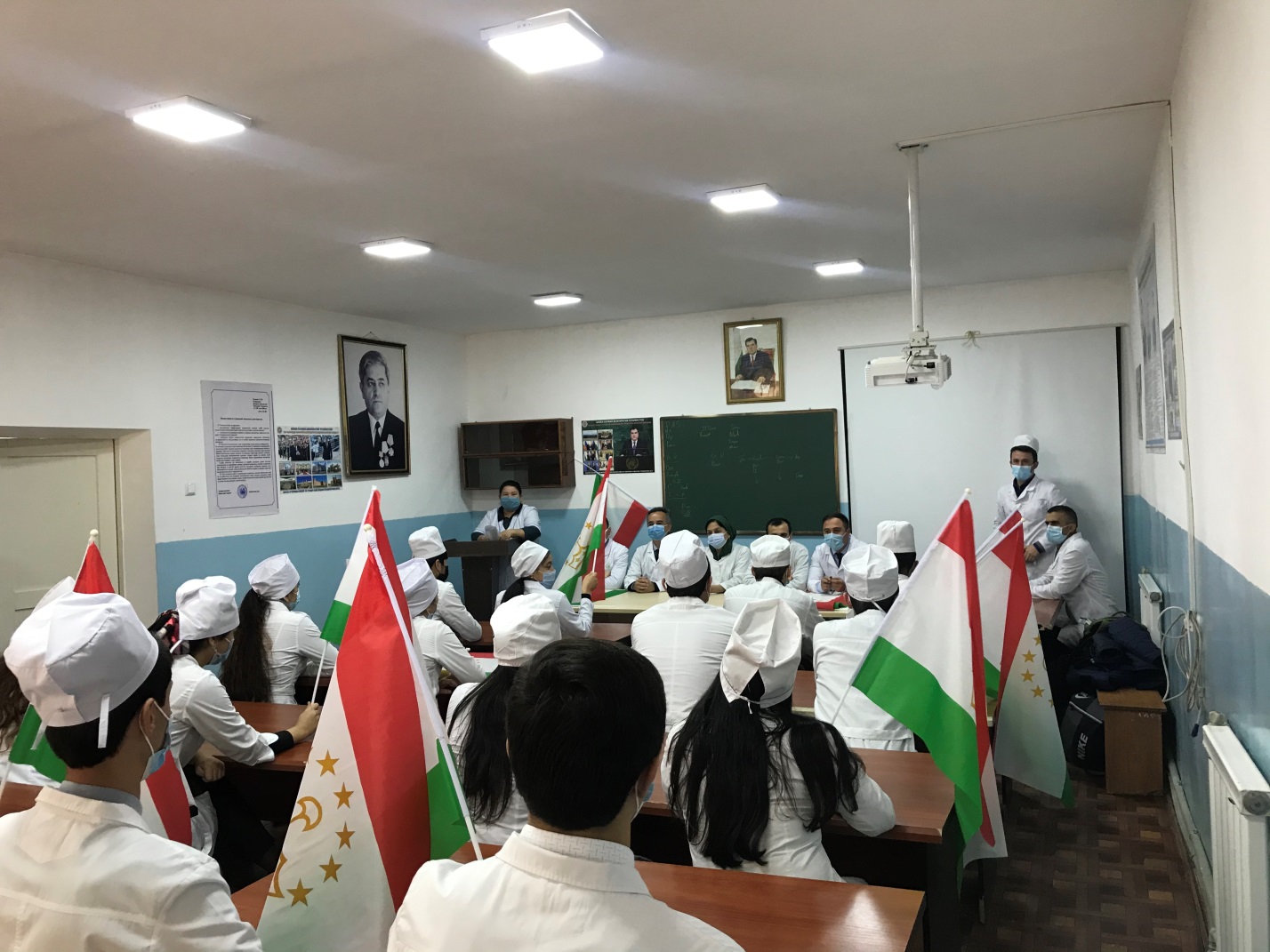 24 – уми ноябр Рӯзи Парчам