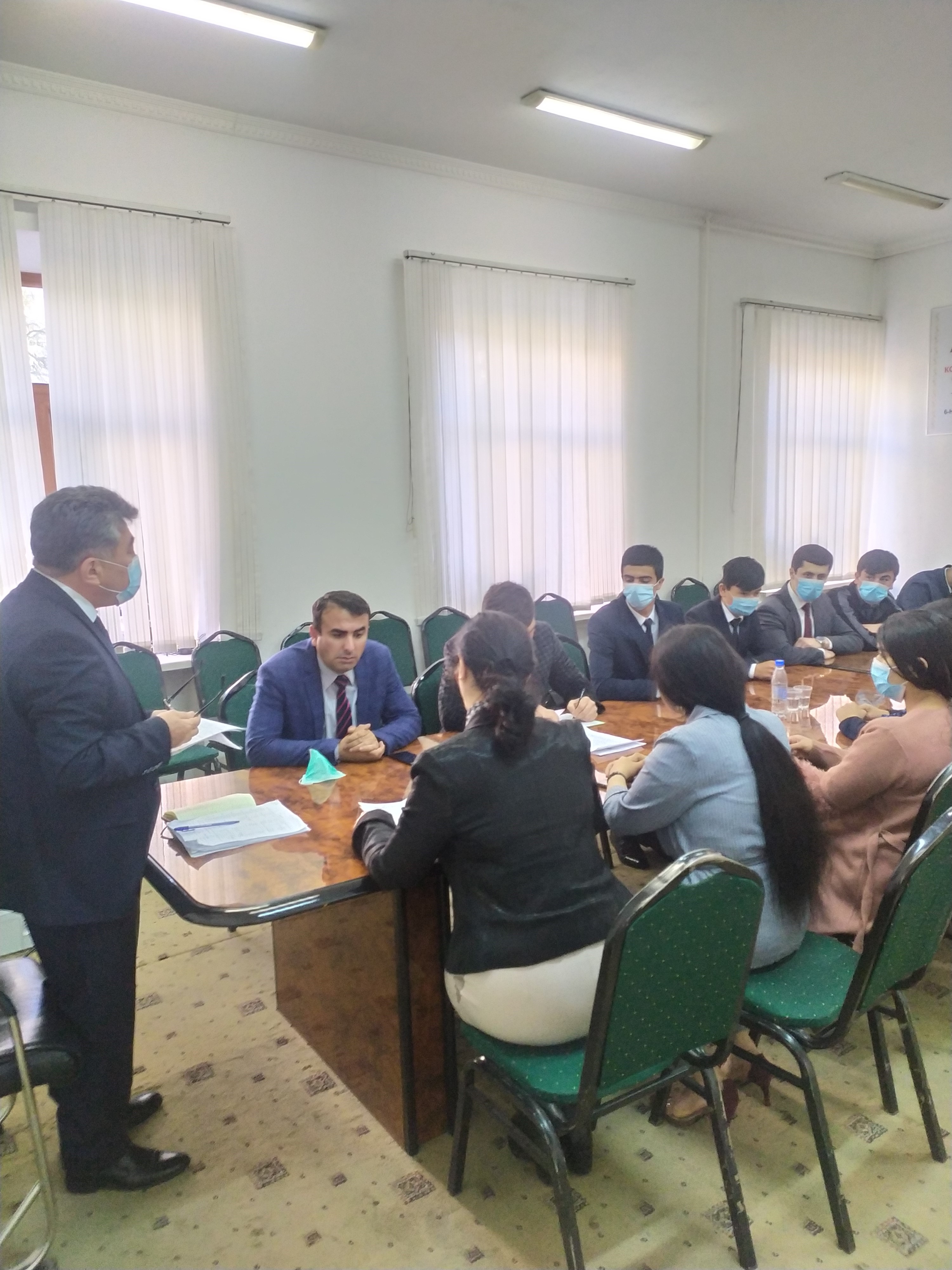 Вохӯрӣ бо донишҷӯёни  тибқи квотаи Президентӣ таҳсилкунанда