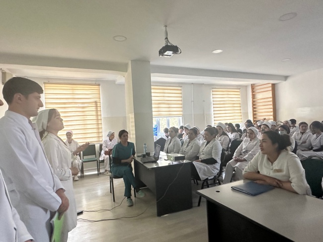 6 НОЯБРЯ В ТАДЖИКИСТАНЕ — ДЕНЬ КОНСТИТУЦИИ