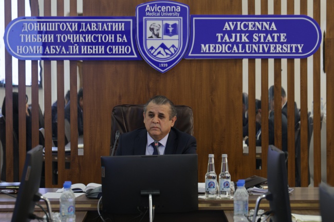 REGULAR SESSION OF THE UNIVERSITY ADMINISTRATION