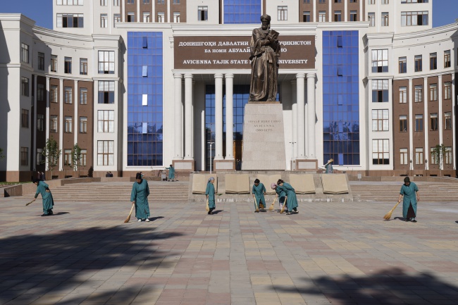 Clean-up day at the University