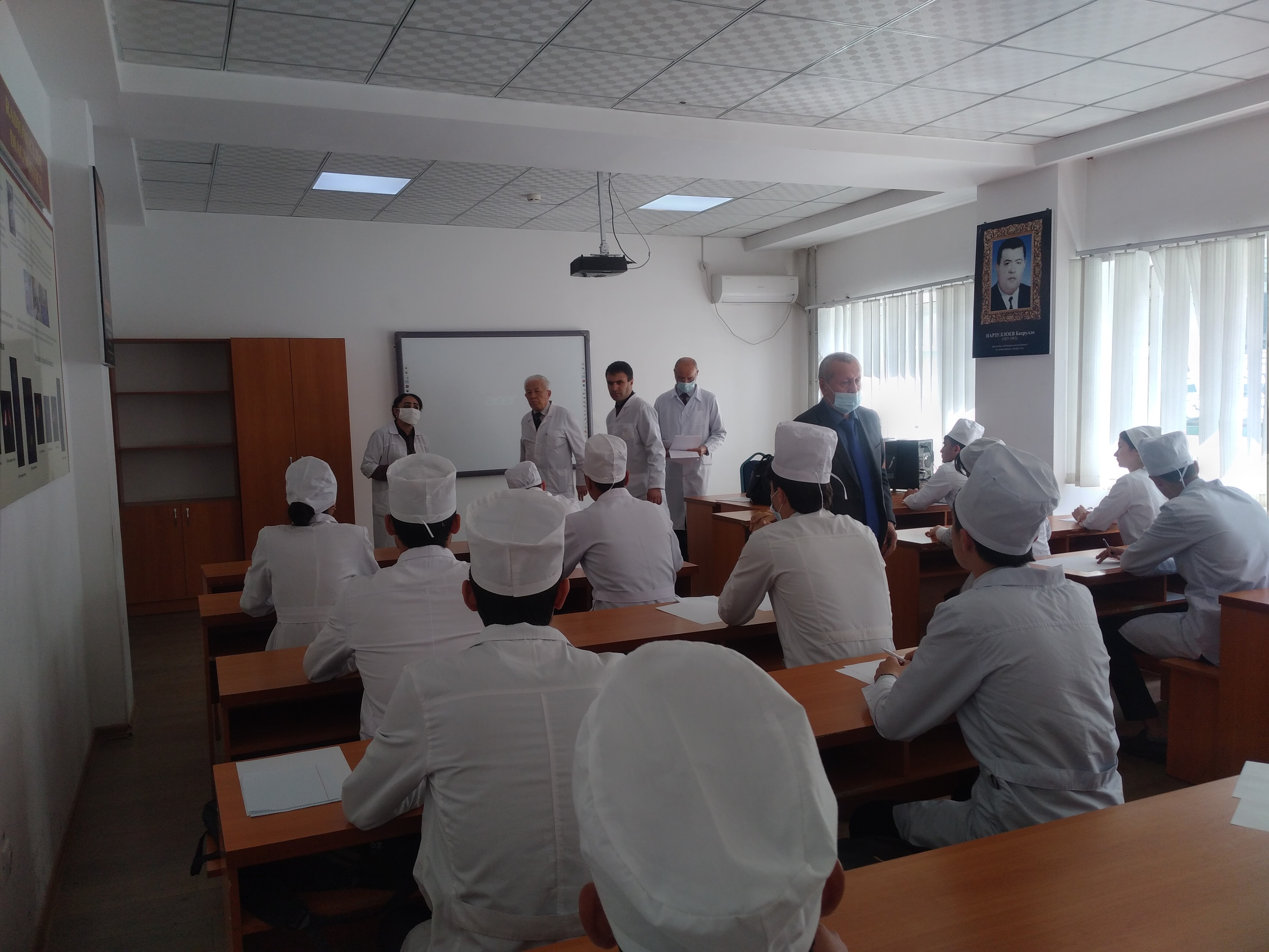 Олимпиада бахшида ба озмуни “Илм –фурӯғи маърифат”