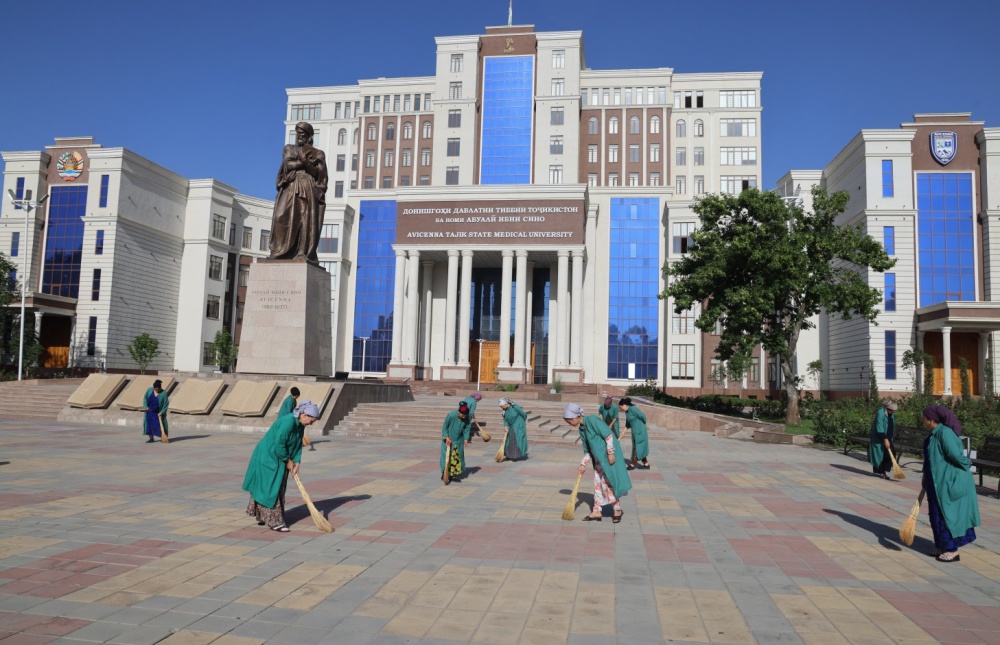 AVICENNA TAJIK STATE MEDICAL UNIVERSITY HOSTED A REGULAR CLEANUP DAY