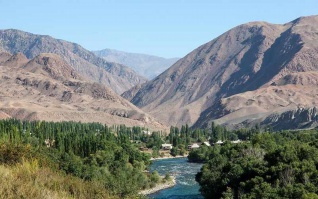 ЗИЁИЕ ОЗОДИХОҲ, САРАФРОЗ ВА ШАРАФМАНД