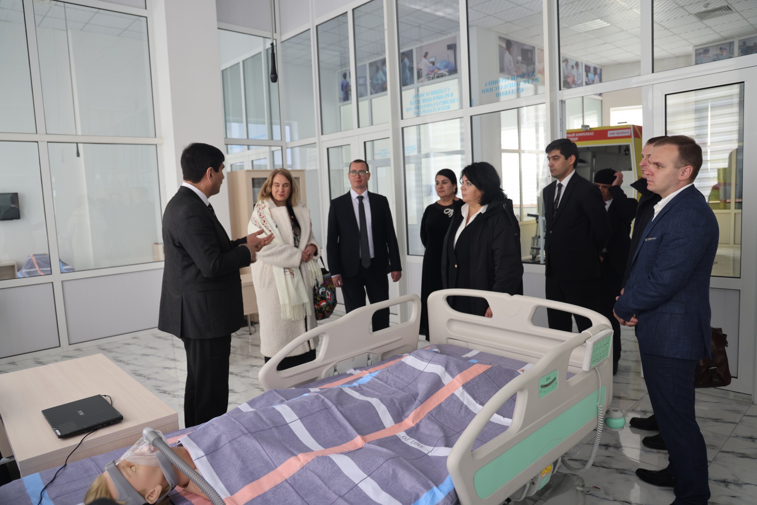 1barguzor-gardidani-vokh-r-bayni-donishgo-i-davlatii-tibbii-to-ikiston-ba-nomi-abual-ibni-sino-va-shi