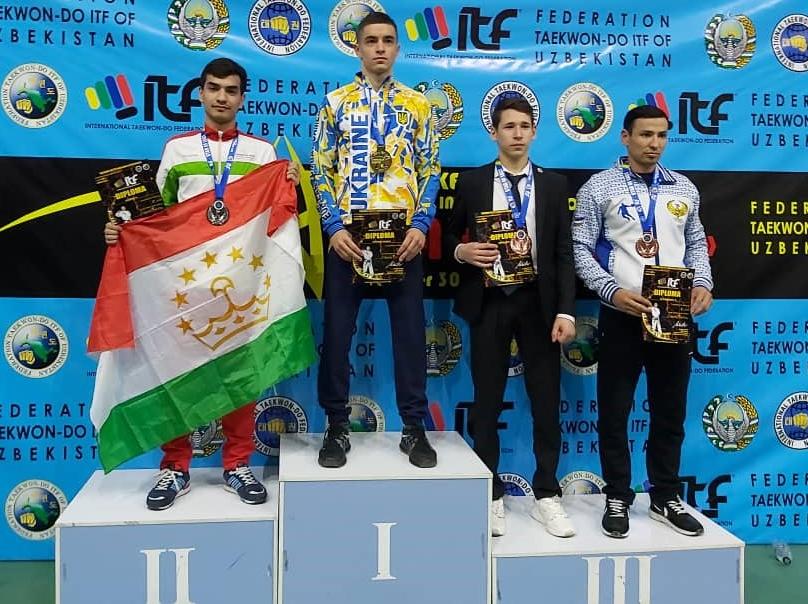 Сӯҳробҷон аз Тошканд медали нуқра овард