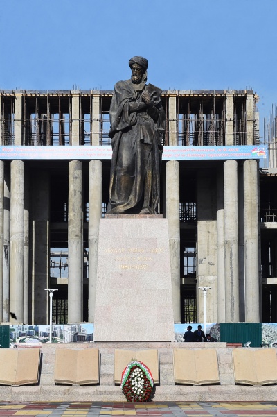 Памятник Абуали ибни Сино