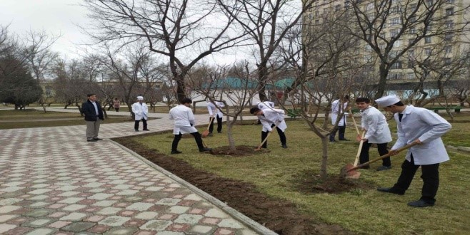 Донишҷӯёни факултети НТҶ шанбегӣ гузарониданд