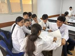 COMMUNICATION BETWEEN DOCTOR AND PATIENT IN FOREIGN LANGUAGE CLASSES