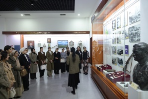 ДАРСИ ХЕШТАНШИНОСӢ ДАР ТОЛОРИ “ИҶЛОСИЯИ ТАҚДИРСОЗ”- И  ОСОРХОНАИ  МИЛЛИИ ТОҶИКИСТОН