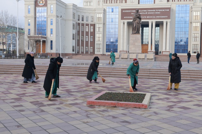 СОДЕРЖАТЬ ПРИРОДУ В ЧИСТОТЕ –ЭТО  ДОЛГ КАЖДОГО ГРАЖДАНИНА!