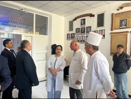 РЕКТОРИ ДОНИШГОҲ БО ФАЪОЛИЯТИ КАФЕДРАҲОИ КЛИНИКӢ ШИНОС ШУД