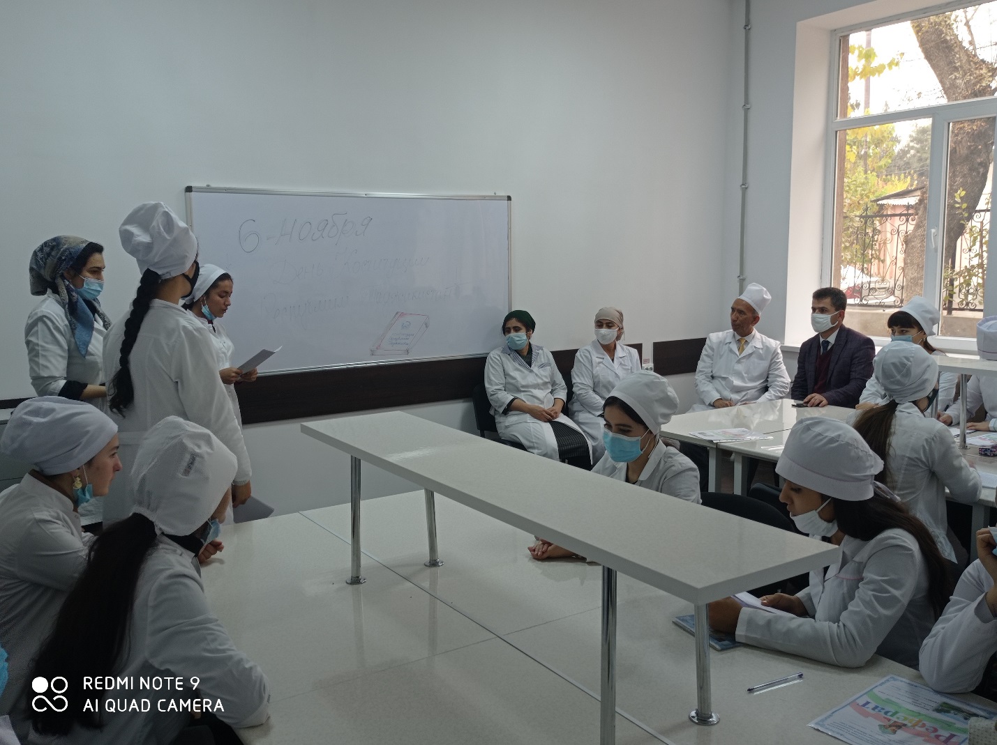 Нақши Конститутсияи Ҷумҳурии Тоҷикистон дар бунёди давлати ҳуқуқбунёд, демократӣ, дунявӣ ва ягона