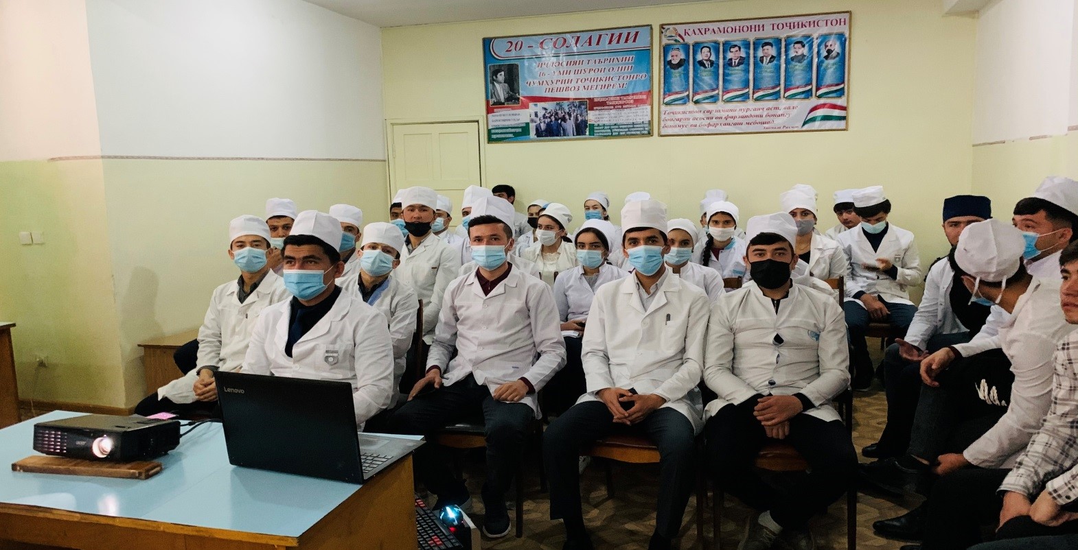 8 – уми март - Рӯзи модарон