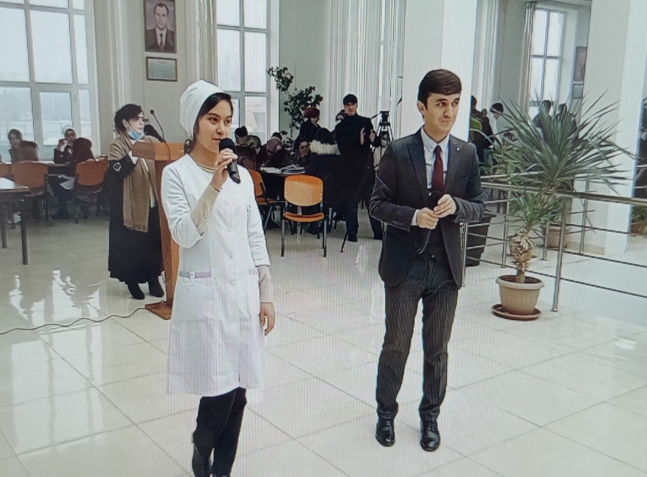 Чорабинӣ  бахшида ба 700-солагии Камоли Хуҷандӣ