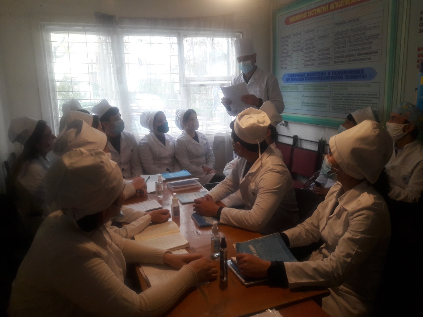 Эҳтироми падару модар қарзи фарзандӣ