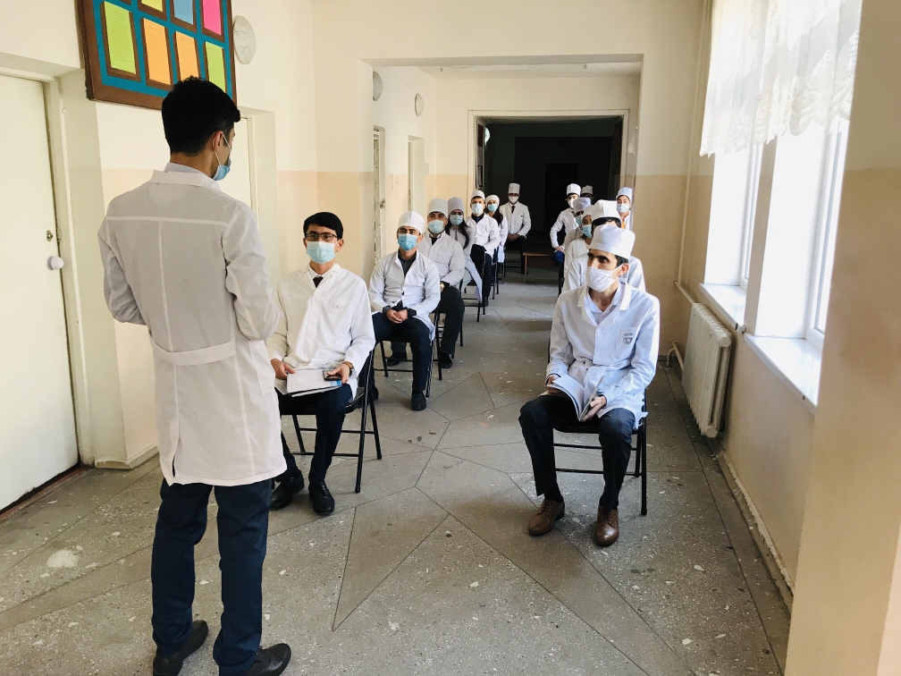 Ҳамкории кафедраи тибби оилавии №1 бо Марказҳои саломатии шаҳри Душанбе барои пешгирии бемории Ковид-19 дар байни аҳолӣ