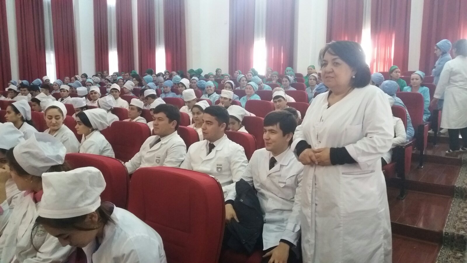 Кафедраи акушери ва гинекологии №2 чорабини оиди Паеми Пешвои Миллат Президенти Ҷумҳурии Тоҷикистон гузаронида  шуд.