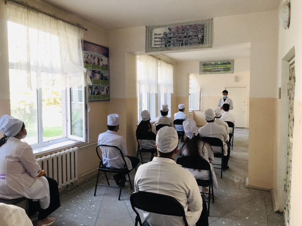 Забондонӣ – ҷаҳондонӣ